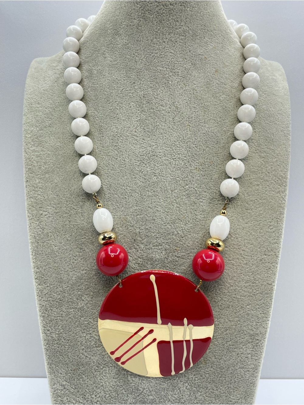 Red White Acrylic Beaded Statement Necklace Gold Tone Abstract Medallion